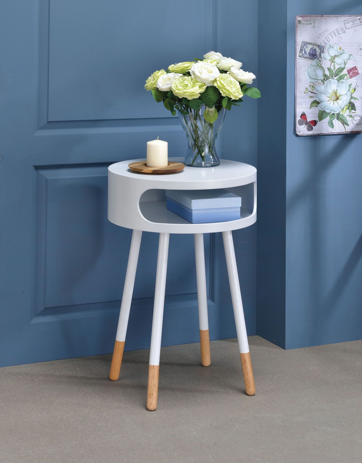 Bentwood Retro Round Wooden End Table - Black or White