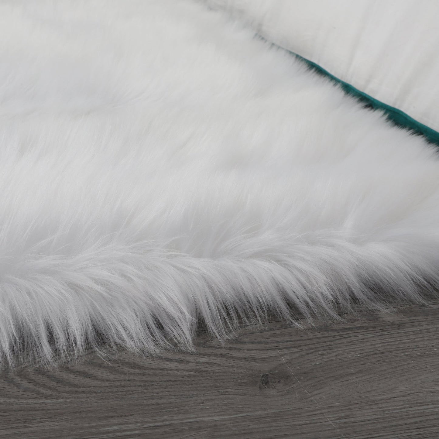 Ultra Soft Fluffy Faux Fur Area Rug - White - 3 Sizes
